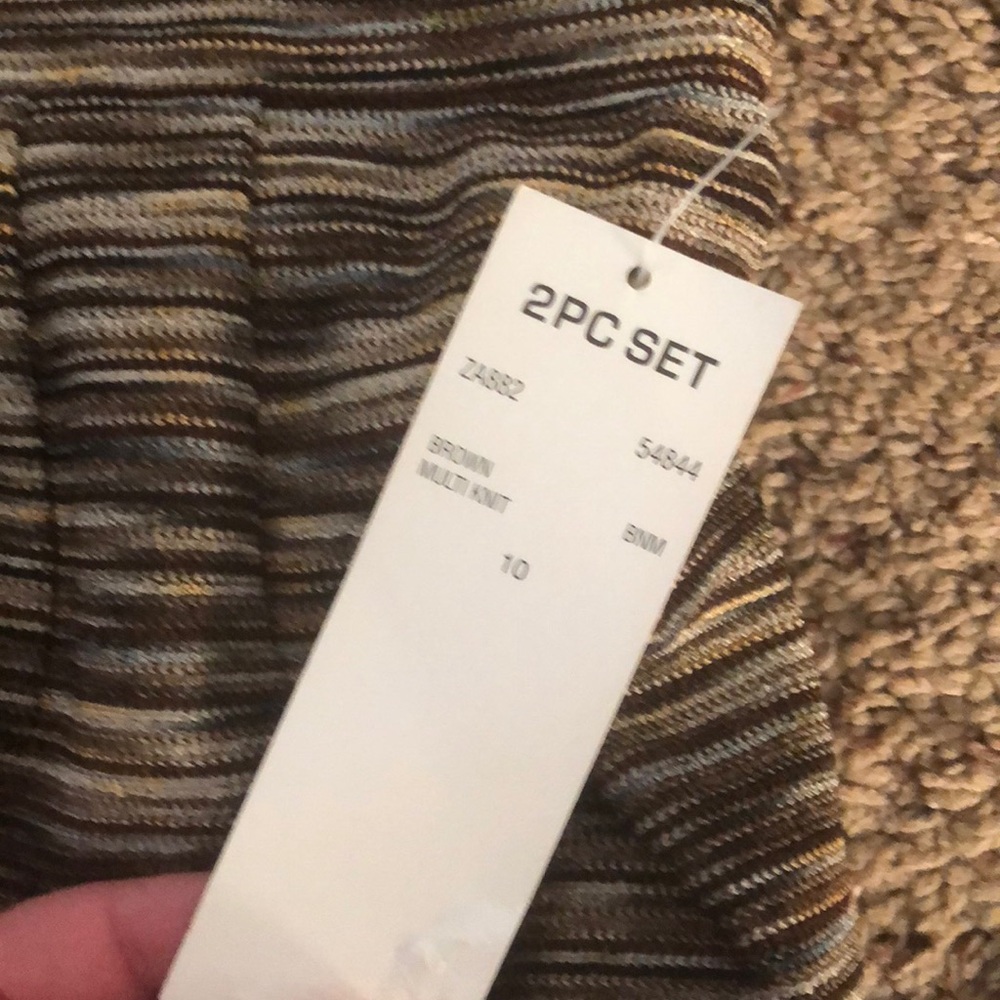 Suit - Picture 2 of 3